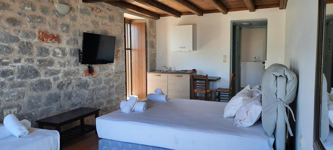 Koukouri Suites Areopoli Exterior foto