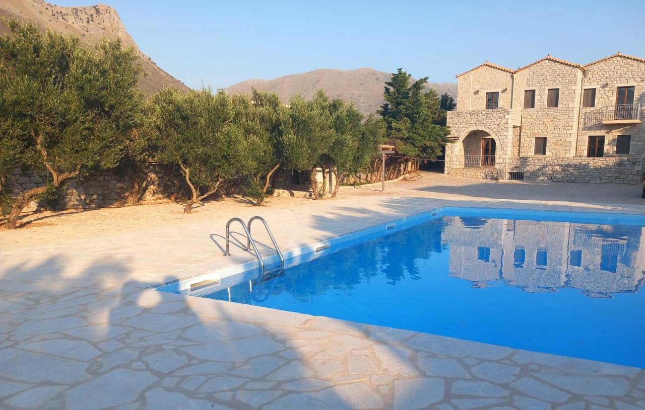 Koukouri Suites Areopoli Exterior foto